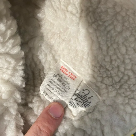 Baby Bonnets - Picture 3 of 4